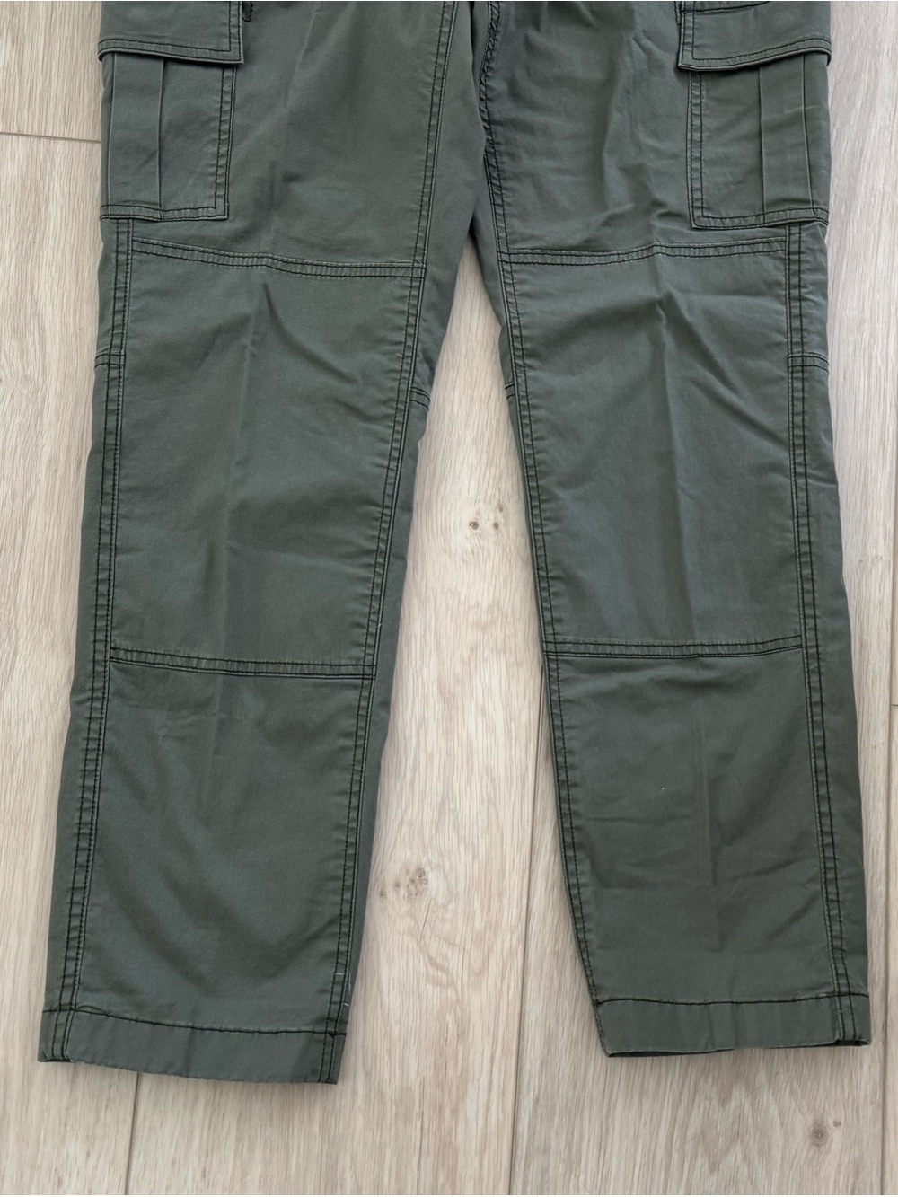 L.L.Bean Women’s stretch flannel lined cargo pants dusty olive green New 6 NWT! - Picture 3 of 16
